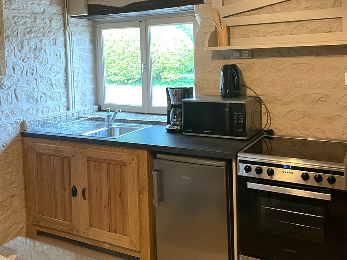 Gite de l'atelier Ã  Maen Roch : la cuisine